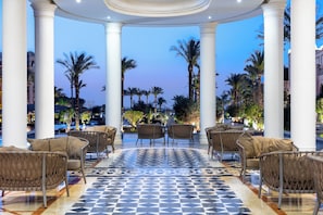 5 bars/lounges - Grand Palace Couples only 18 years plus (Hurghada)