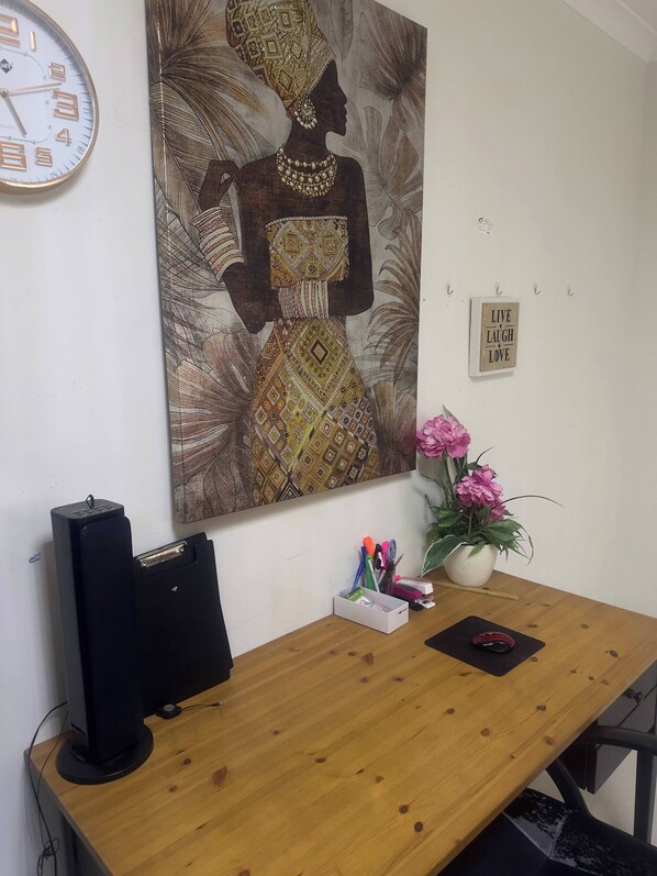 Room, 1 Bedroom, Accessible, Smoking | Interior