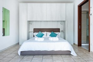 Family Studio (Helios Room 3) | WiFi, bed sheets