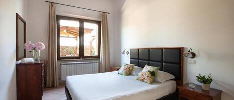 开间 | 婴儿床、免费 WiFi、床单