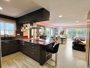 Private kitchen - Villa with pool 8 persons (porto vecchio)