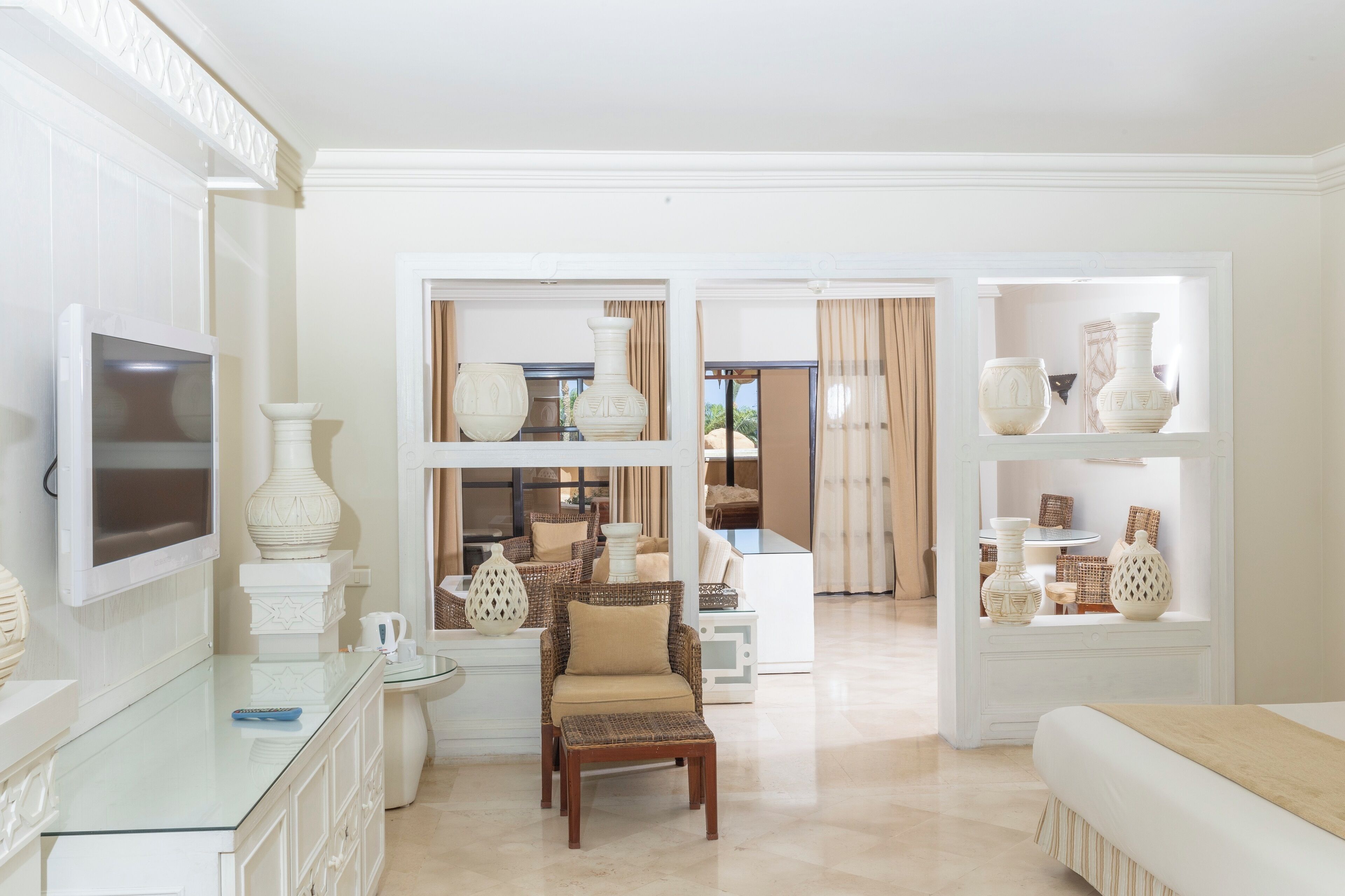 Suite with Private Plunge Pool | Tabla de planchar con plancha y ropa de cama 