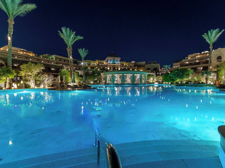 2 piscinas al aire libre