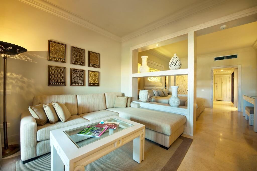 Junior Suite | Iron/ironing board, bed sheets