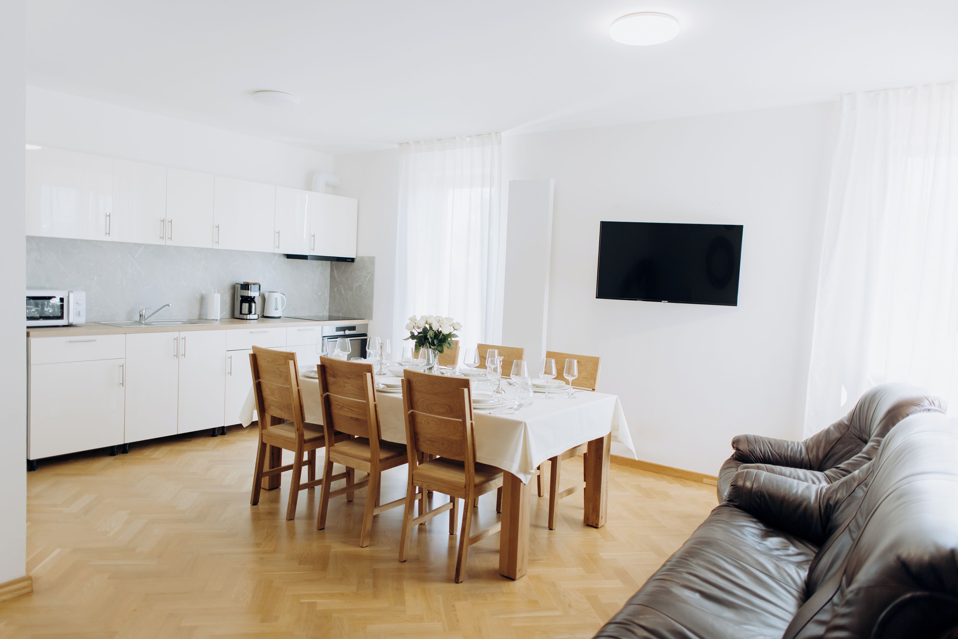 Apartment, Balcony | Living area