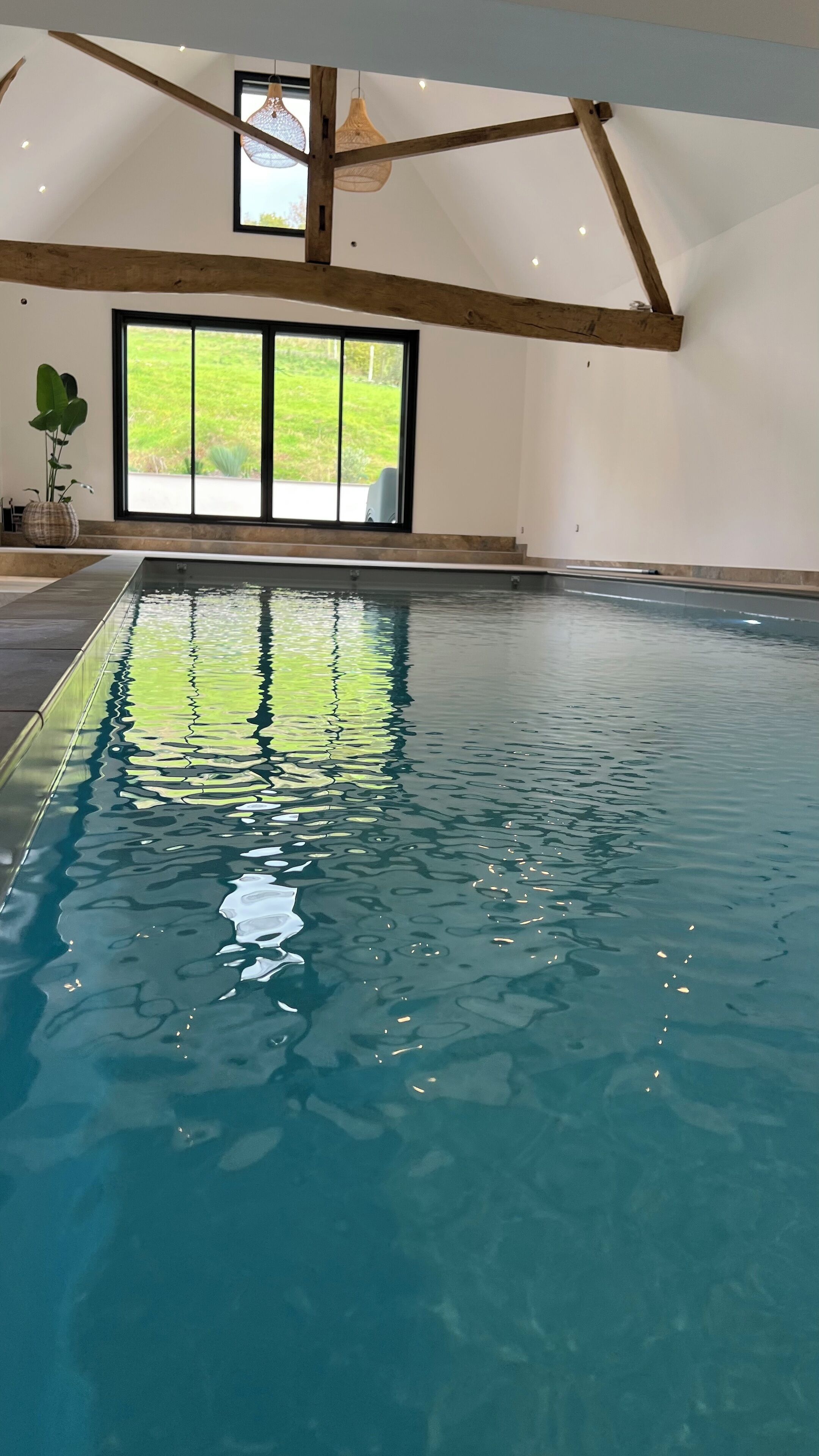 Inomhuspool och uppvärmd pool