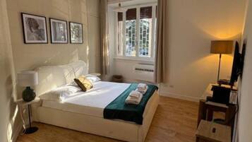 Bügeleisen/Bügelbrett, WLAN, Bettwäsche