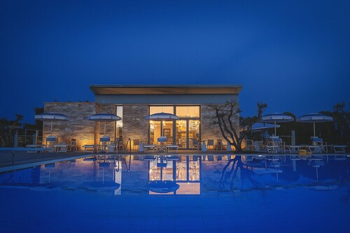 Hotiday Relais Costa degli Etruschi