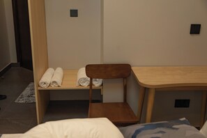 غرفة مزدوجة | خزانة ملابس