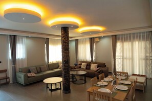 Reception - Sumix Hotel (Entebbe)