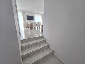Interior - Seafront apartment in Santa Maria di Castellabate with panoramic terrace (Santa Maria di Castellabate)