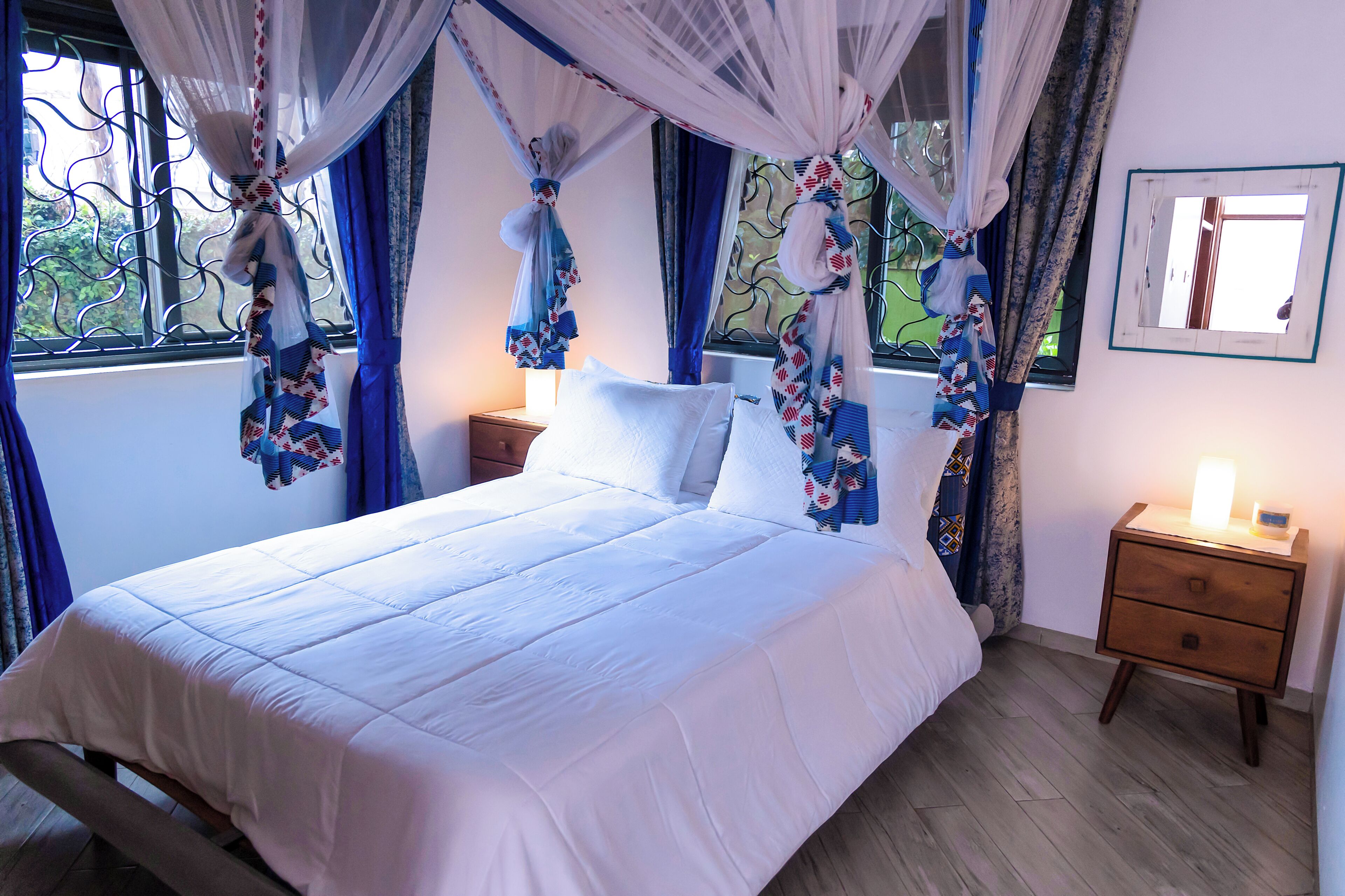 Iron/ironing board, WiFi, bed sheets