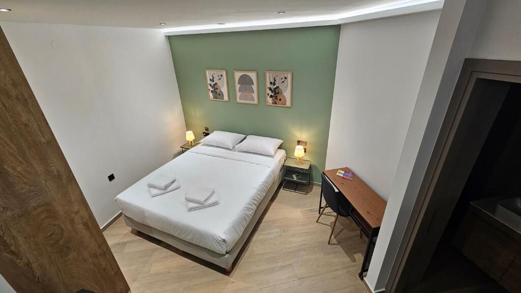 Studio, 1 Queen-Bett, Balkon, Stadtblick | Laptopgeeigneter Arbeitsplatz, Verdunkelungsvorhänge
