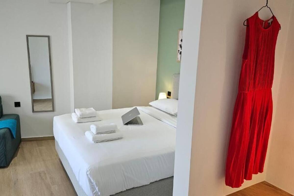 Stüdyo, 1 Büyük (Queen) Boy Yatak ve Çekyat, Balkon | Dizüstü bilgisayar çalışma alanı, güneşlik/perde, ses yalıtımı
