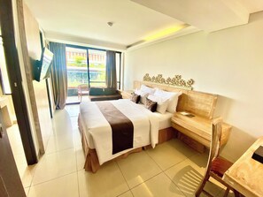 Junior Room | In-room safe, desk, laptop workspace, soundproofing - Horison Kuta Bali (Kuta)