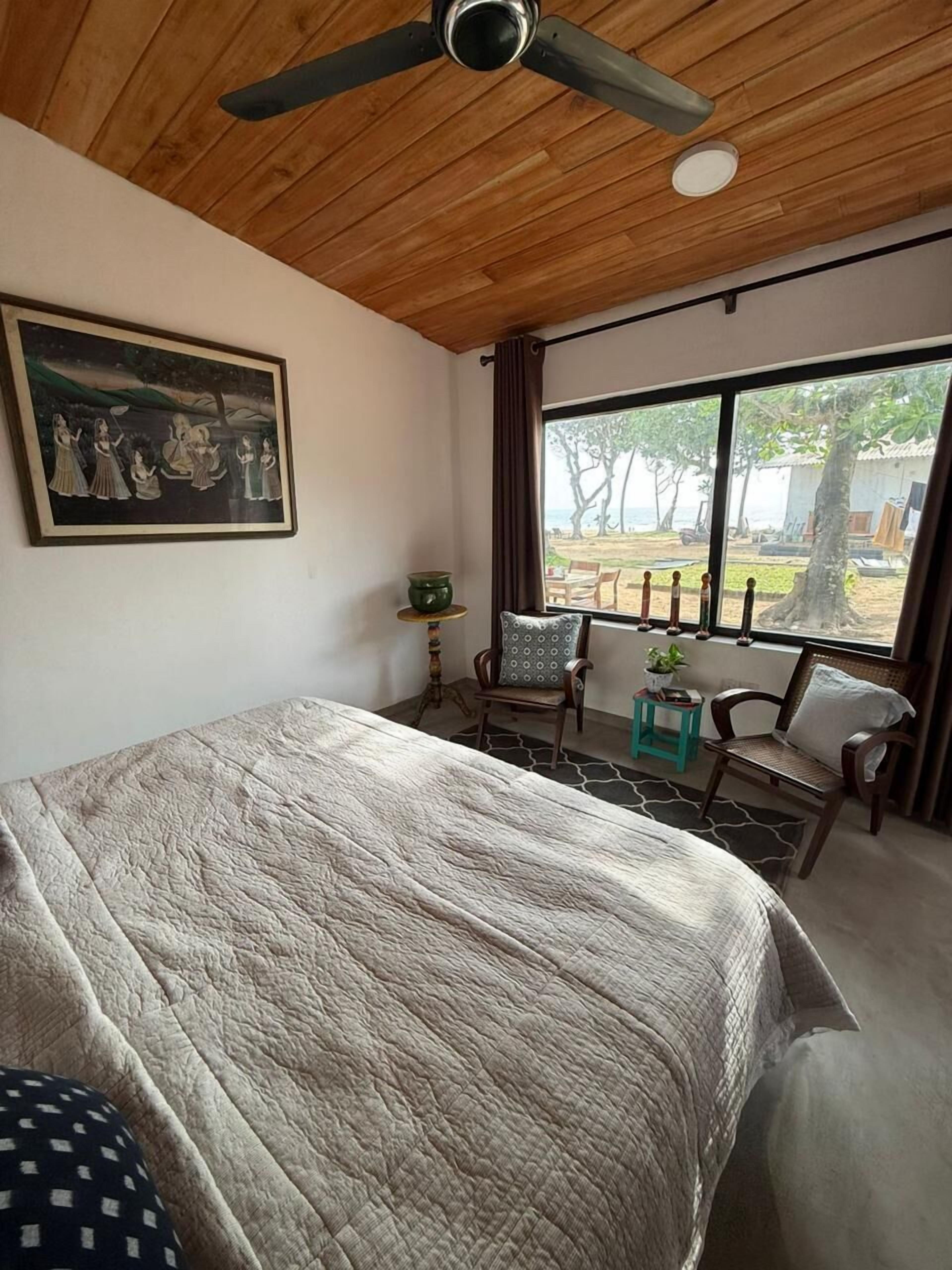 Deluxe Double Room, Sea View | Free WiFi, bed sheets