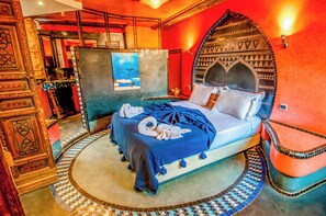15 bedrooms, iron/ironing board, WiFi, bed sheets - RIAD Traditionnel Central MEDINA - Heated swimming pool (El Kebir)