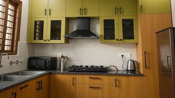 Villa, 2 habitaciones, fumadores, balcón | Cocina privada