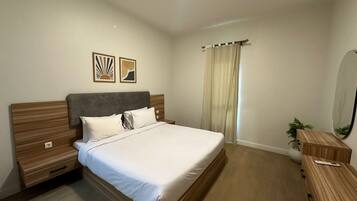 Desk, iron/ironing board, free WiFi