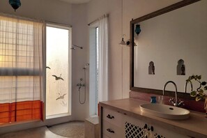 Villa, 5 Bedrooms, Accessible, Private Pool | Bathroom - La Vie en Rose Auroville, Villa With Garden & Pool (Vanur)