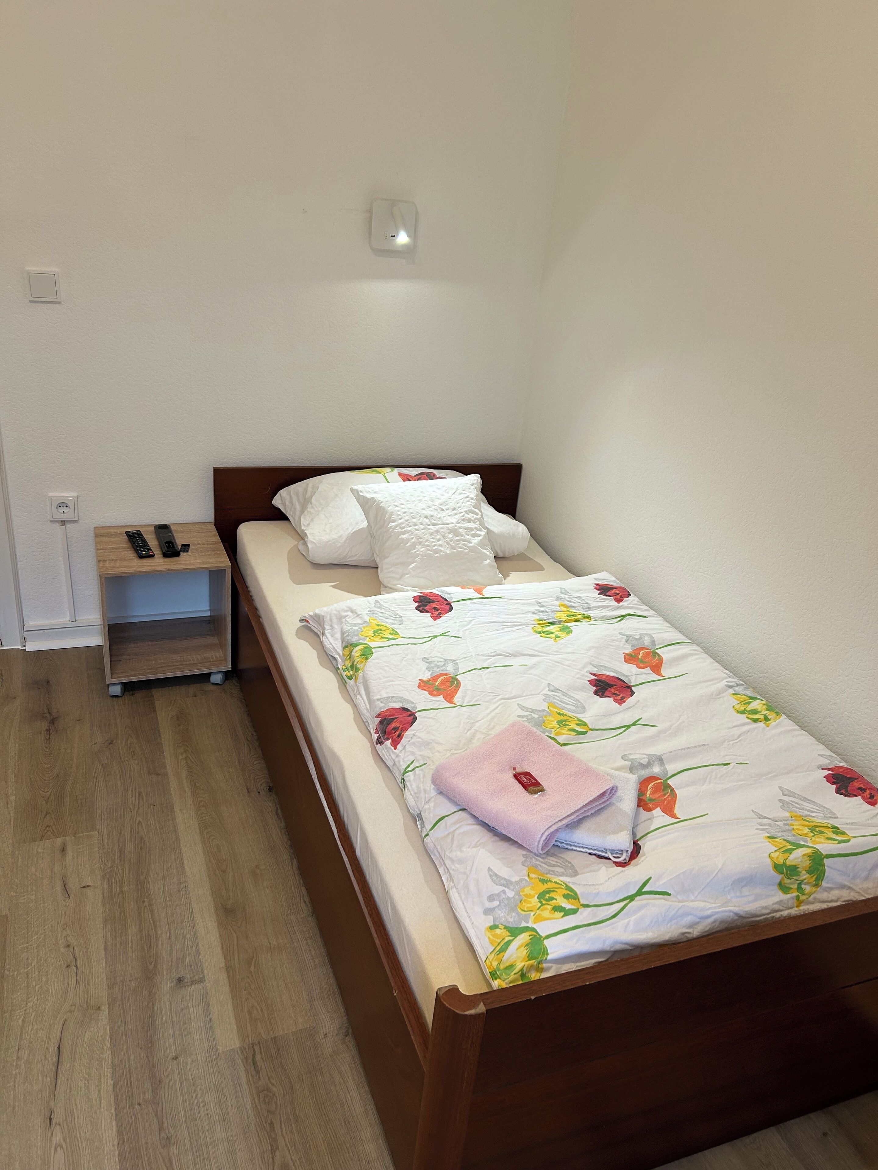 Basic Μονόκλινο Δωμάτιο | Γραφείο, ηχομόνωση, δωρεάν Wi-Fi, κλινοσκεπάσματα 