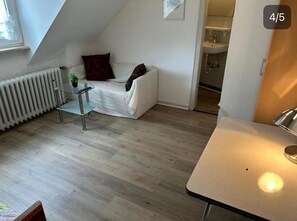 Chambre Simple | Literie hypoallergénique, bureau, chambres insonorisées, Wi-Fi