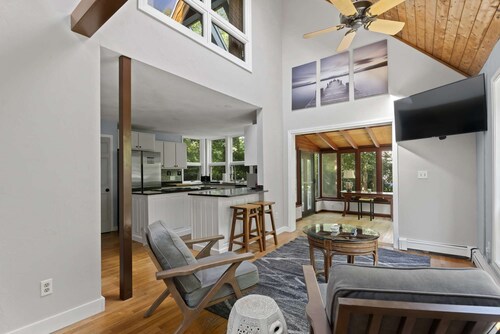 Newly Renovated Open Space Home with Beach Access