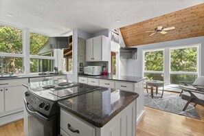 Fridge, microwave, oven, stovetop - Newly Renovated Open Space Home with Beach Access (Plymouth)