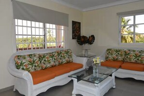 Una Smart TV, libros