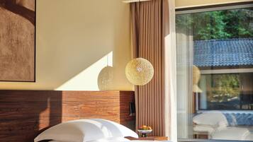 Deluxe Studio Suite | Minibar, soundproofing, free WiFi, bed sheets