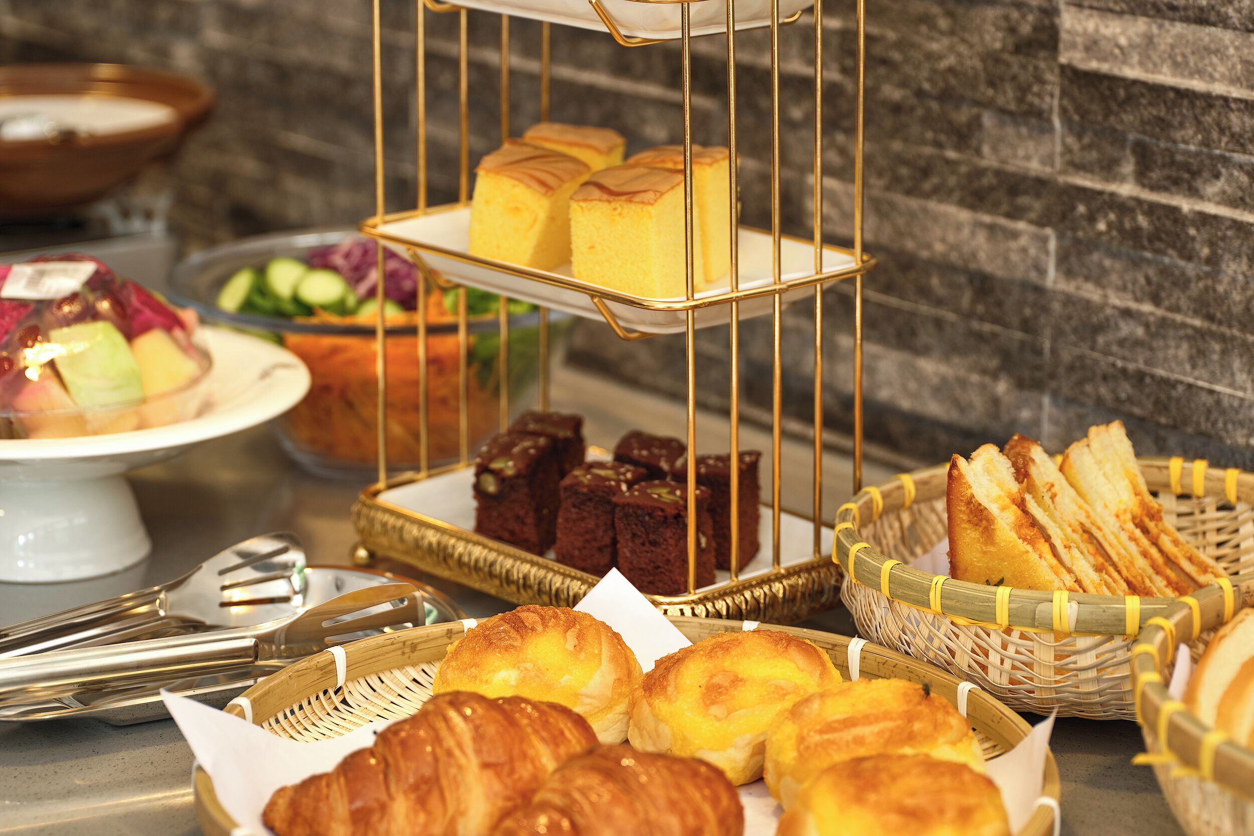 Free daily local cuisine breakfast 