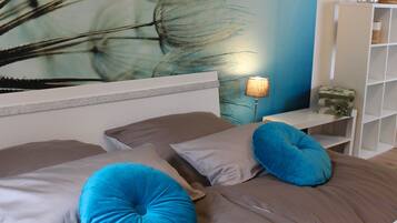 Bügeleisen/Bügelbrett, WLAN, Bettwäsche