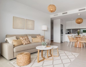 Living area - Casa Oceana | Pool - Large Terrace - Gym (Estepona)