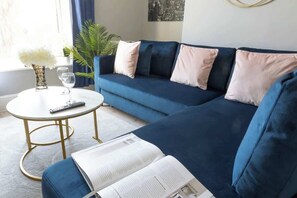 TV, offices - Near Town Centre  | Kent | Workers | Families | (Kent)