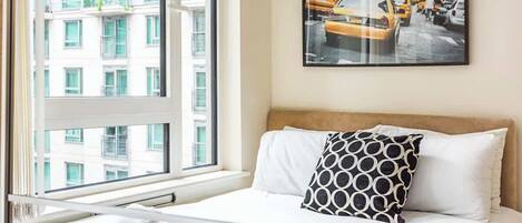 Iron/ironing board, travel cot, WiFi, bed sheets