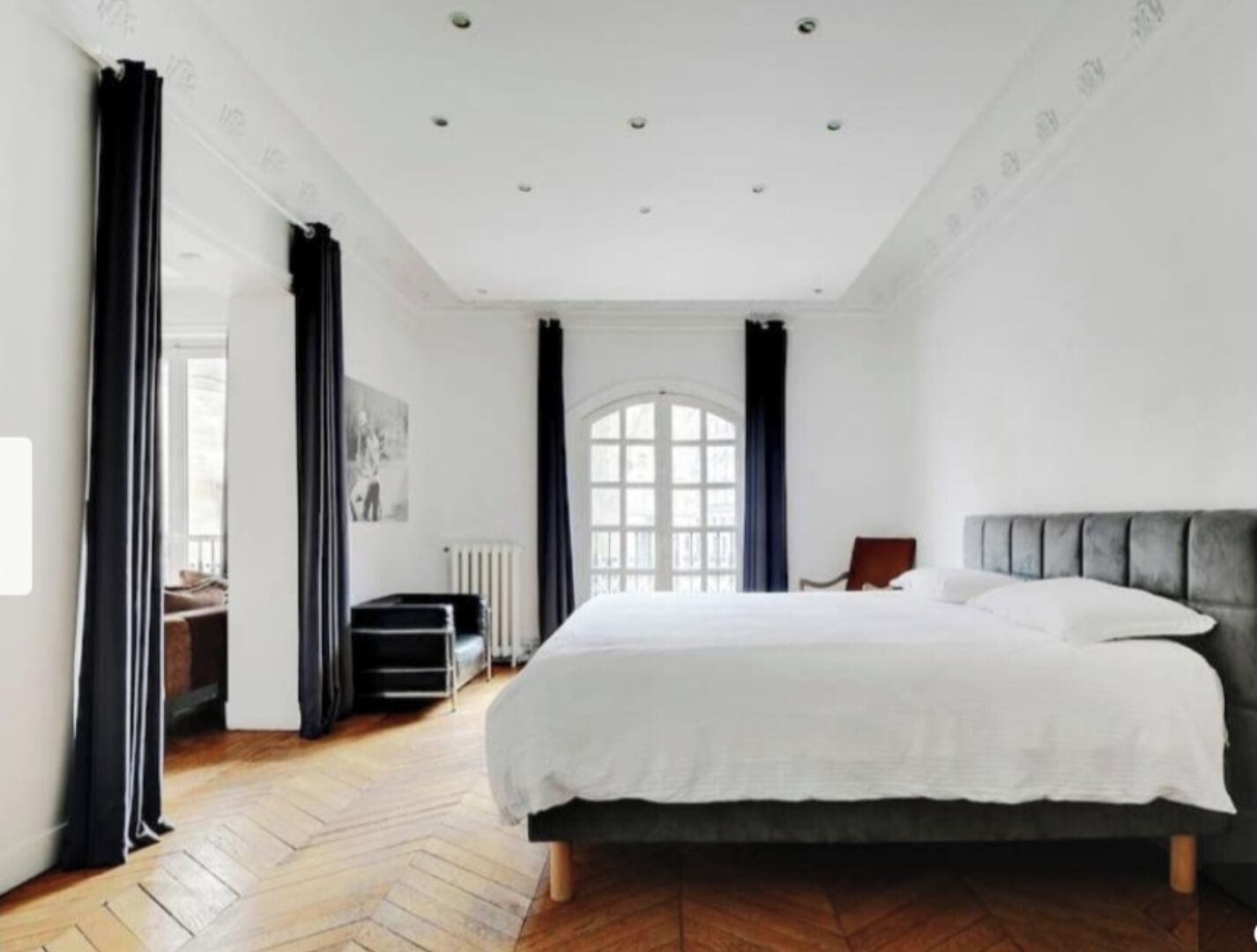 Strykjärn/strykbräda, wi-fi och sängkläder