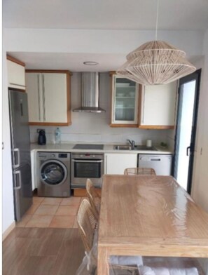 Microwave, oven, stovetop, dishwasher - PENTHOUSE MORAIRA, WITH LARGE TERRACE (VC)