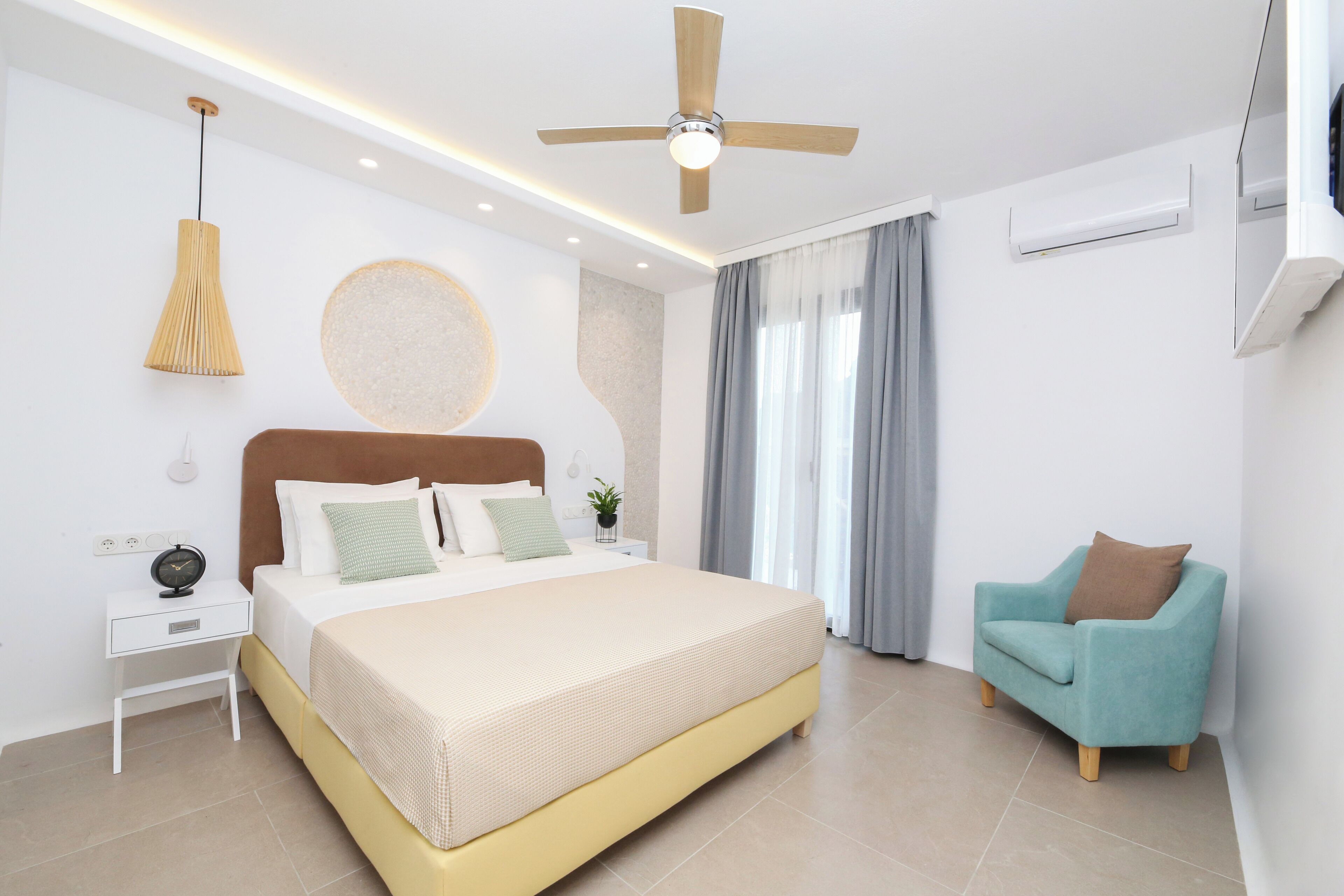 Een kluis op de kamer, verduisterende gordijnen