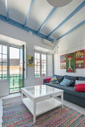 Living area - Santa Cruz Neighborhood Penthouse (Seville)