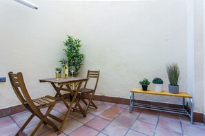 Comfort appartement, terras, uitzicht op de stad | Terras