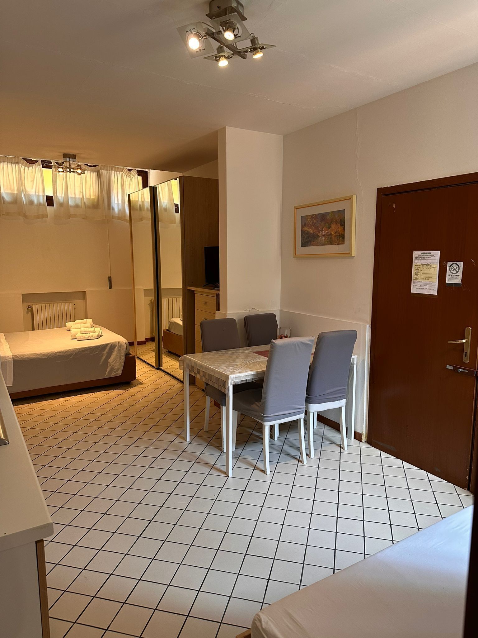 Basic Studio, Garden View | Free WiFi, bed sheets