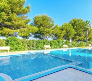 Bungalow, 3 soverom, balkong, hageutsikt | Basseng | Innendørsbasseng