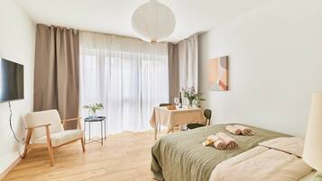 Bügeleisen/Bügelbrett, Internetzugang, Bettwäsche