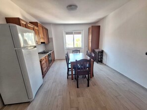 Dining - Seafront apartment in Santa Maria di Castellabate near the Pepi Promenade (Santa Maria di Castellabate)