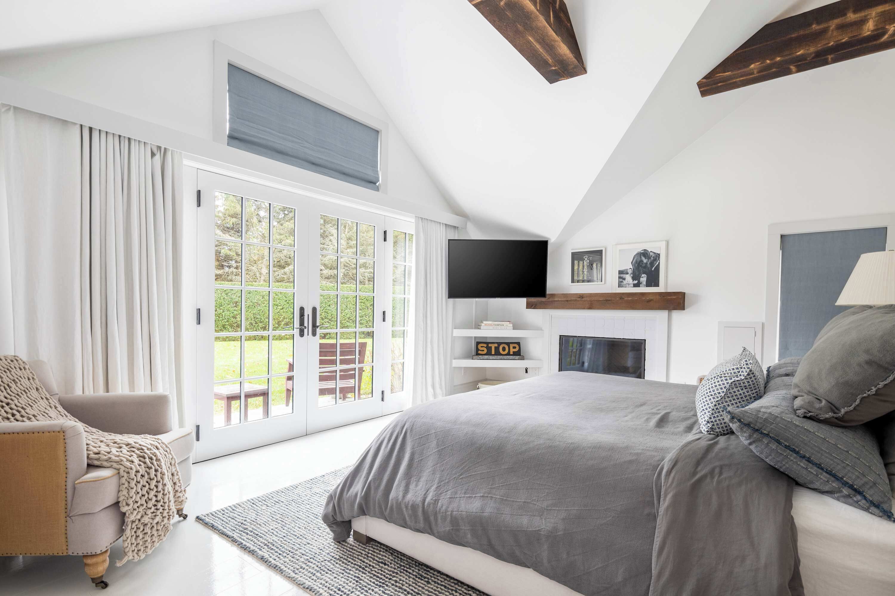 4 slaapkamers, een strijkplank/strijkijzer, wifi, beddengoed