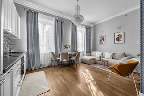 TV - Warsaw Old Town — Top Location, nearby River (Warszawa)