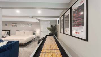 5 camere, una scrivania, ferro/asse da stiro, culla da viaggio