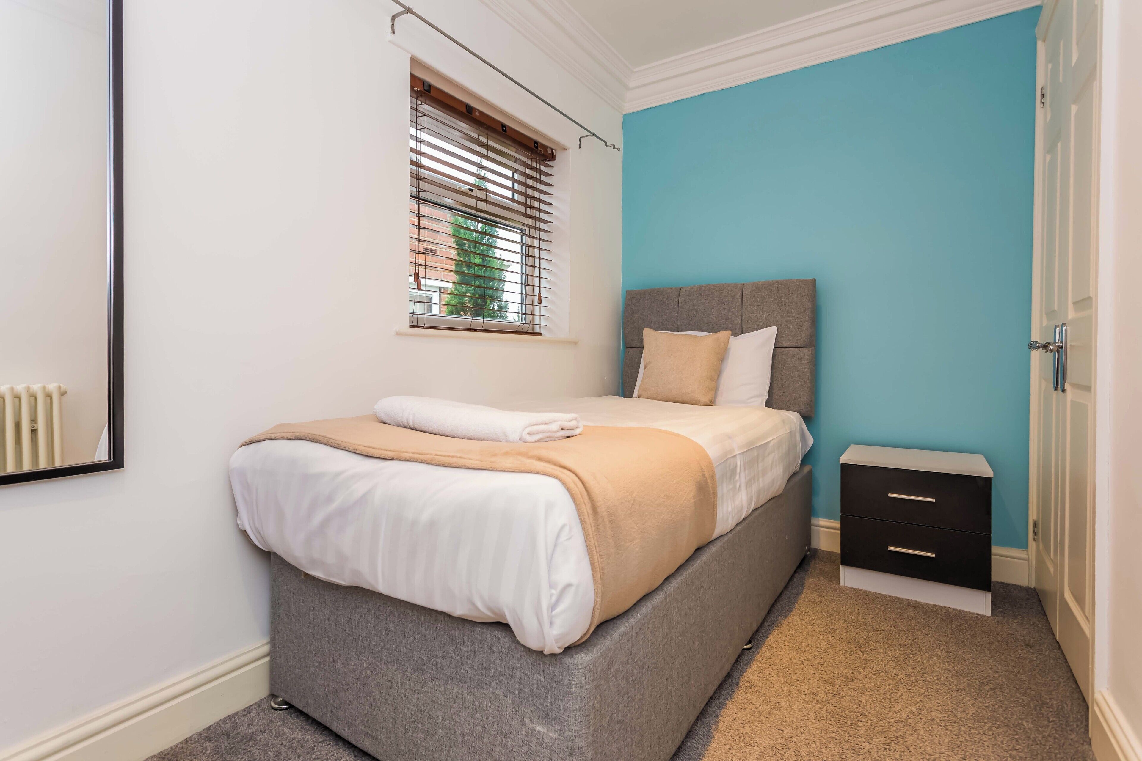 Bügeleisen/Bügelbrett, WLAN, Bettwäsche