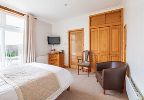 Deluxe Double Room, Ensuite, Sea View (Loch Fleet) - Strathview Lodge B&B (Dornoch)