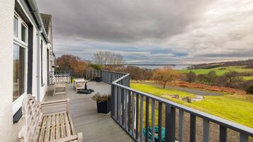 Superior Double Room, Ensuite, Sea View | Terrace/patio